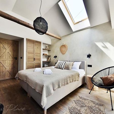 Betty'S Place Zabierzow Bagian luar foto
