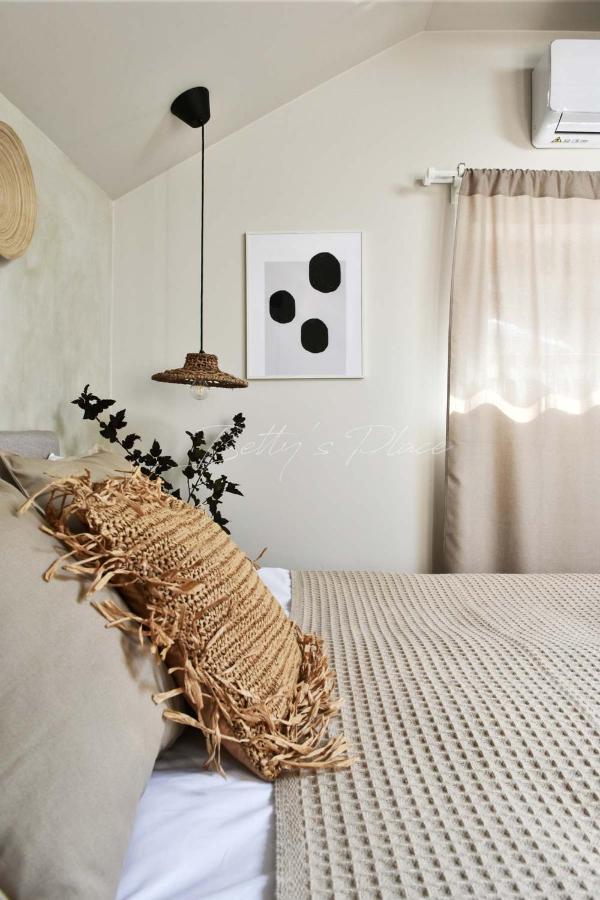 Betty'S Place Zabierzow Bagian luar foto