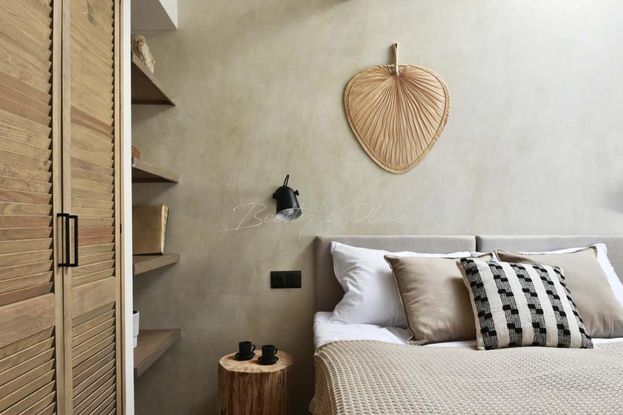 Betty'S Place Zabierzow Bagian luar foto